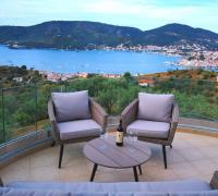 /customerDocs/images/avatars/46153/46153-SARONIC TOPVIEW VILLA-LOGO.jpg